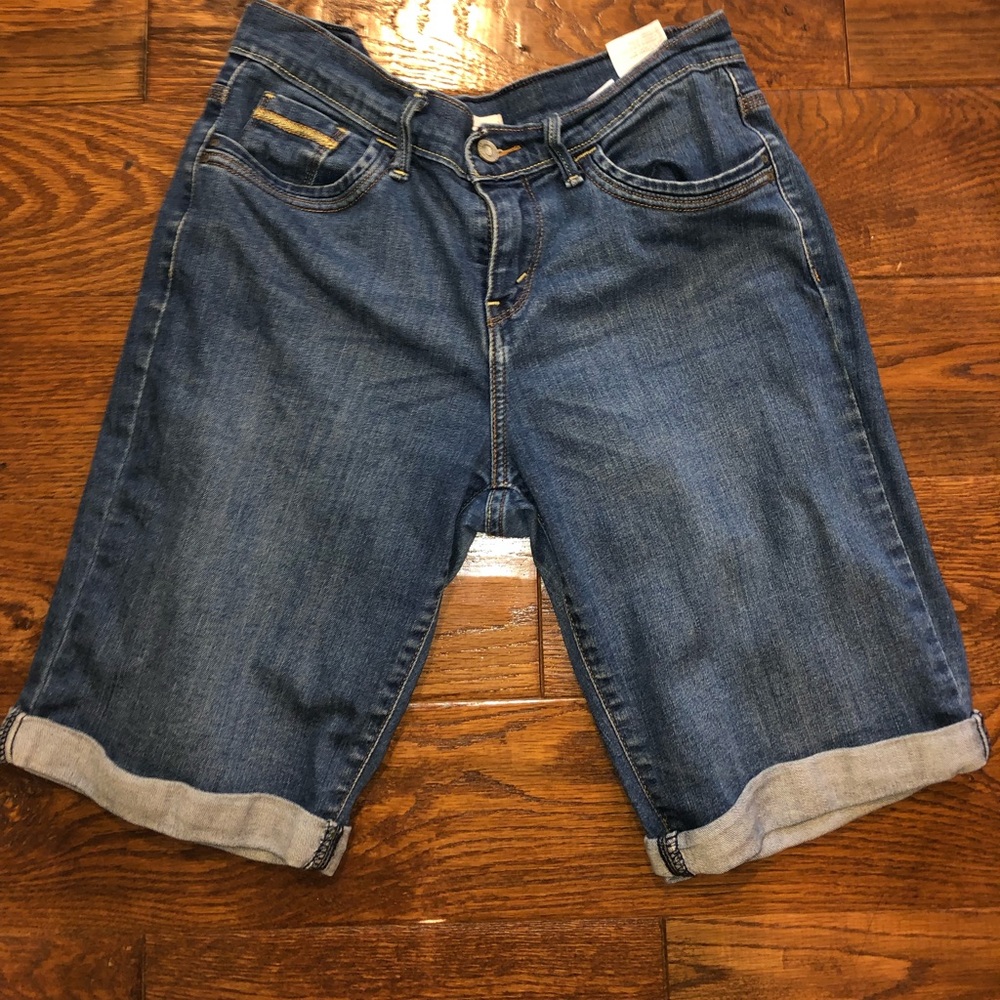Levi’s Bermuda Shorts